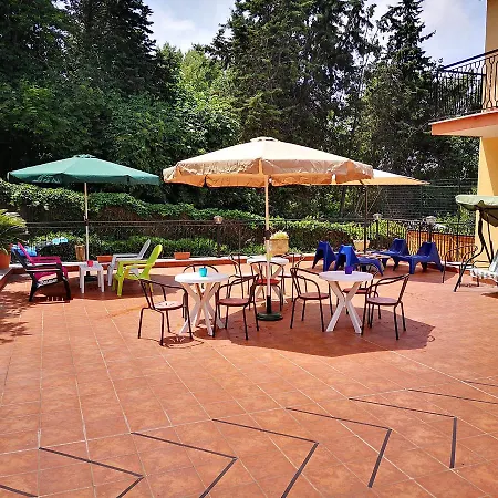Le Streghe Di Roma Guest House