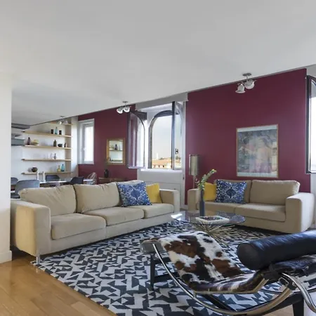 Six-Bedroom On Lungotevere Degli Altoviti Apt 19