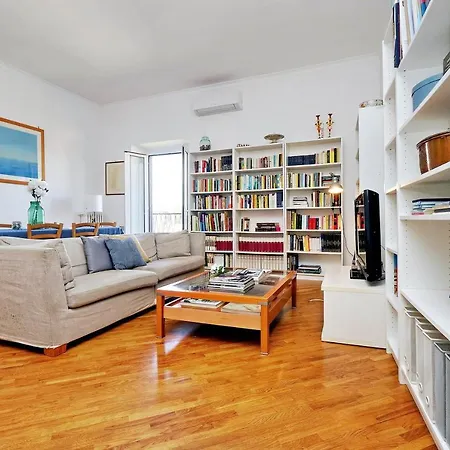 Pompeo Magno Apartment