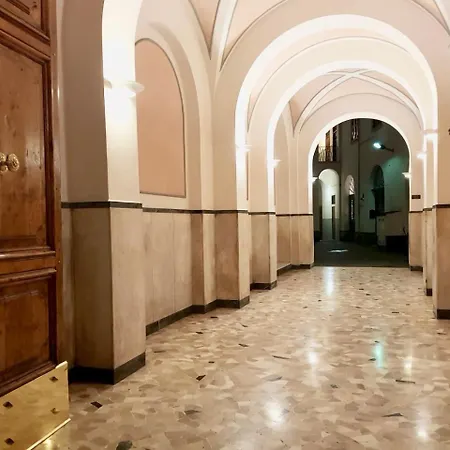 Le Stanze Di Ottaviano Guest House