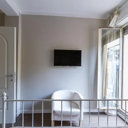 Roof Terrace Coppelle Pantheon Apartment