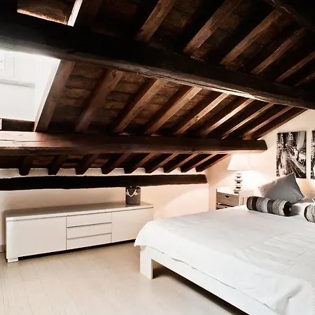 Mansarda Campo Dei Fiori - Via Dei Balestrari 37 Hotel