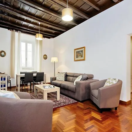 Pellegrino Apartment