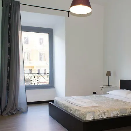 Lucky Domus Ottaviano Apartment