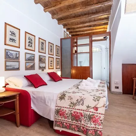 Campo De' Fiori Cozy Nest Apartment