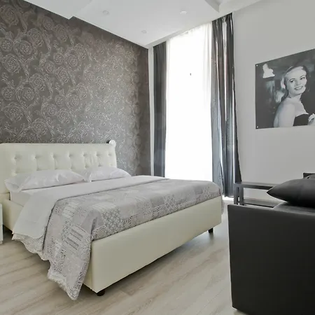 New Rome House 2 Bed & Breakfast