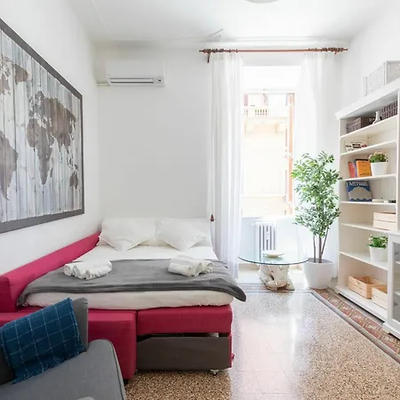 Apartment With One Bedroom In Roma, With Wifi