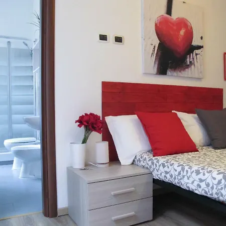 Falco Holiday House