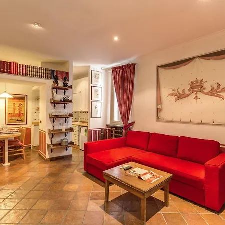 Lovely Flat By The Trevi Fountain Apartment
