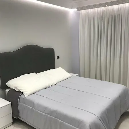Ampio Flaviano Dream House Hotel