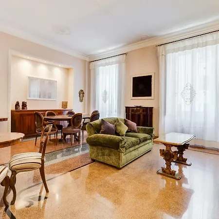 Tibullo - Classic & Elegant Rome Center Apartment