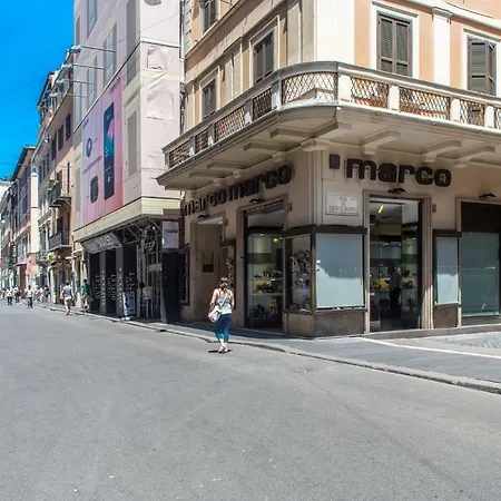 Piazza Di Spagna Luxury Apartment