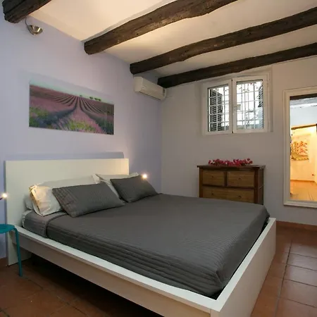 Vaticanhouse Apartment