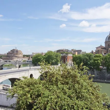 Bigfamilyflats - Vatican City