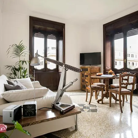 Flat Six Apartment