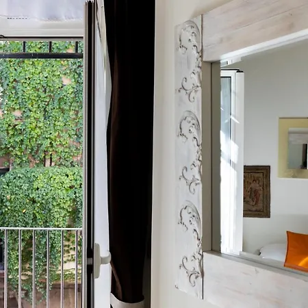 Leonardo Suite Colosseo