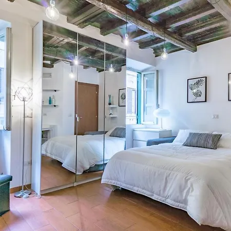 Urbana Coliseum House Apartment
