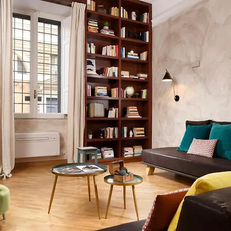 Piazza del Popolo Boutique Home
