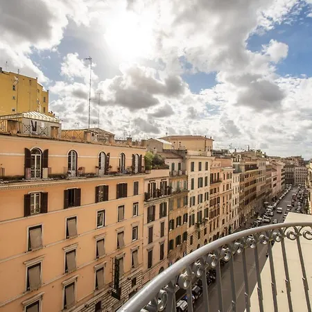 Appartamento Cavour Attic With Terrace