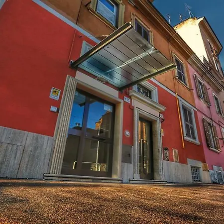 Pullman Life Hotel